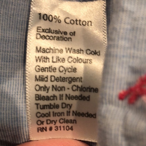 5/$10 Crown & Ivy size 4 denim top with pink flamingos and ribbons - Picture 4 of 8